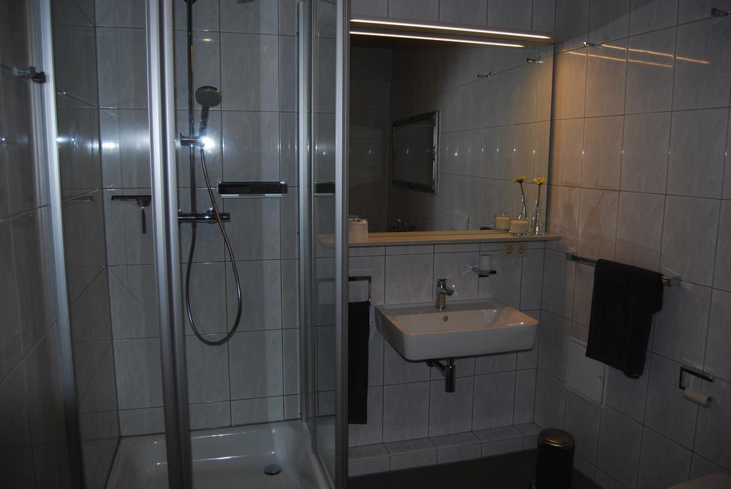 B2-Ferienwohnung Ерфурт Стая снимка